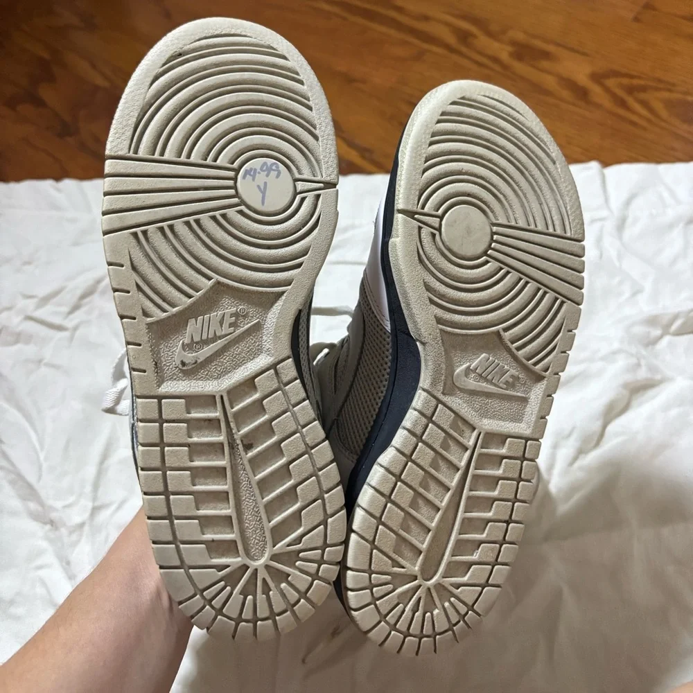 Nike Dunk Low- Womens- Size 7-White Neutral Gray- [317813-101]- Leather-Sneakers
